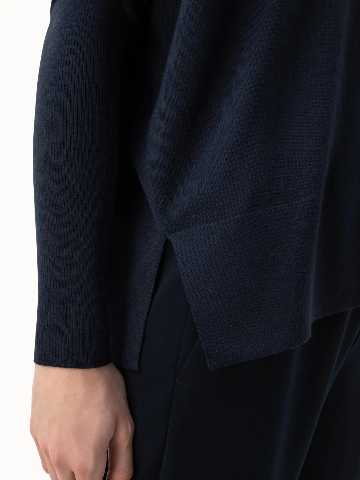 Oversized V-Neck Merino Wool Knit Pullover - Image 5