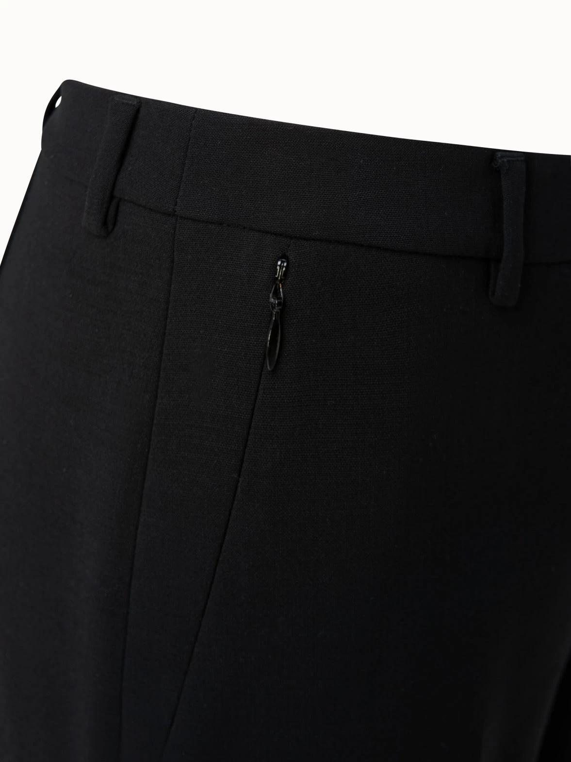 AKRIS Slim Leg Wool Pants - Image 4