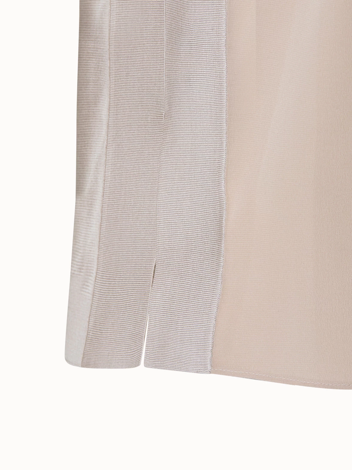 AKRIS Knit Capsleeve Tunic With Silk Front - Image 7