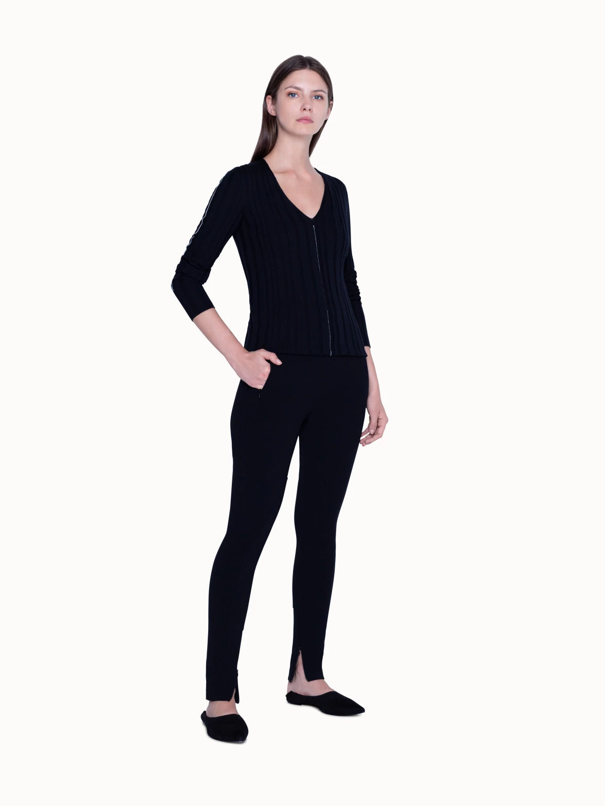 AKRIS Ribbed Knit V-Neck Pullover In Cashmere Silk - Image 2