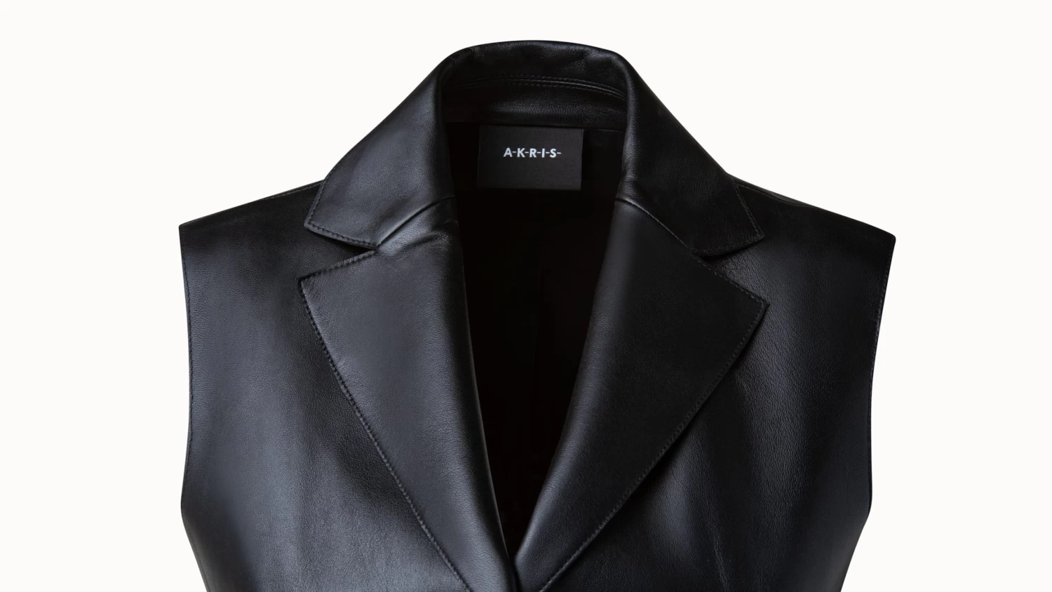 AKRIS Collared V-Neck Lamb Nappa Leather Belted Gilet - Image 3