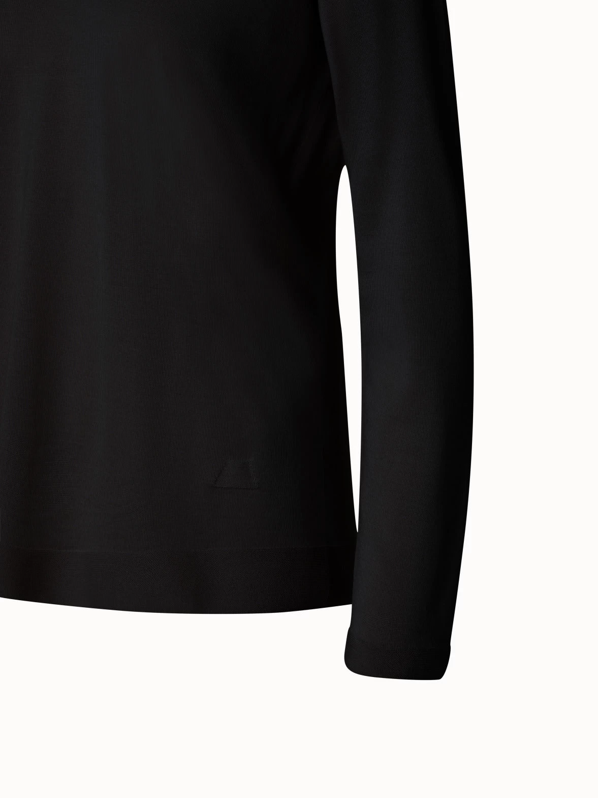 AKRIS Cashmere Silk Fine Gauge V-neck Knit - Image 4