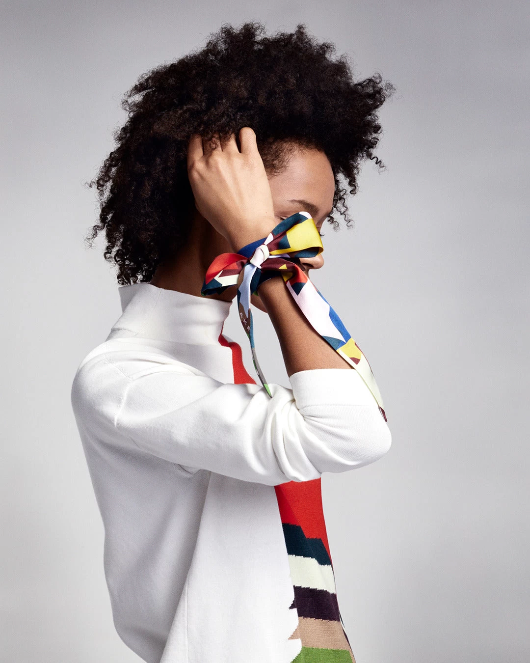 AKRIS Allover Kinderstern Print Silk Twilly - Image 3