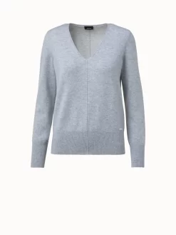AKRIS Cashmere V-Neck Pullover