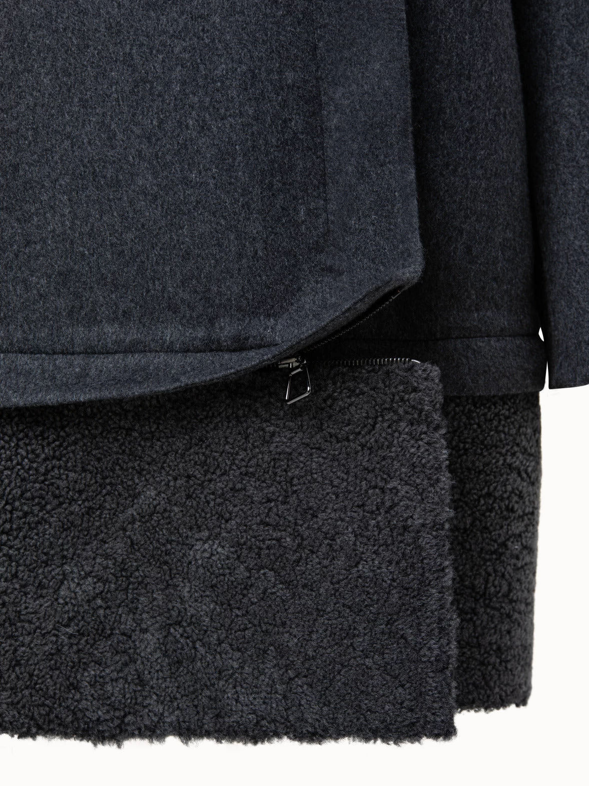 AKRIS Fabiella Cashmere And Detachable Shearling Coat - Image 4