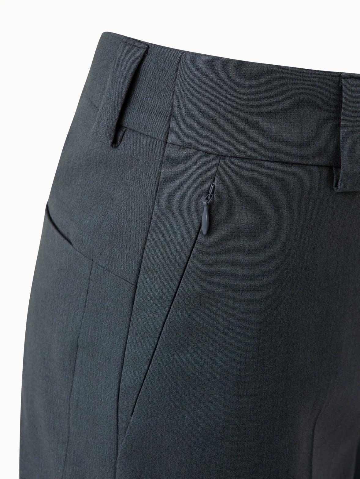 AKRIS Cotton Silk Stretch Cropped Tapered Pants - Image 3