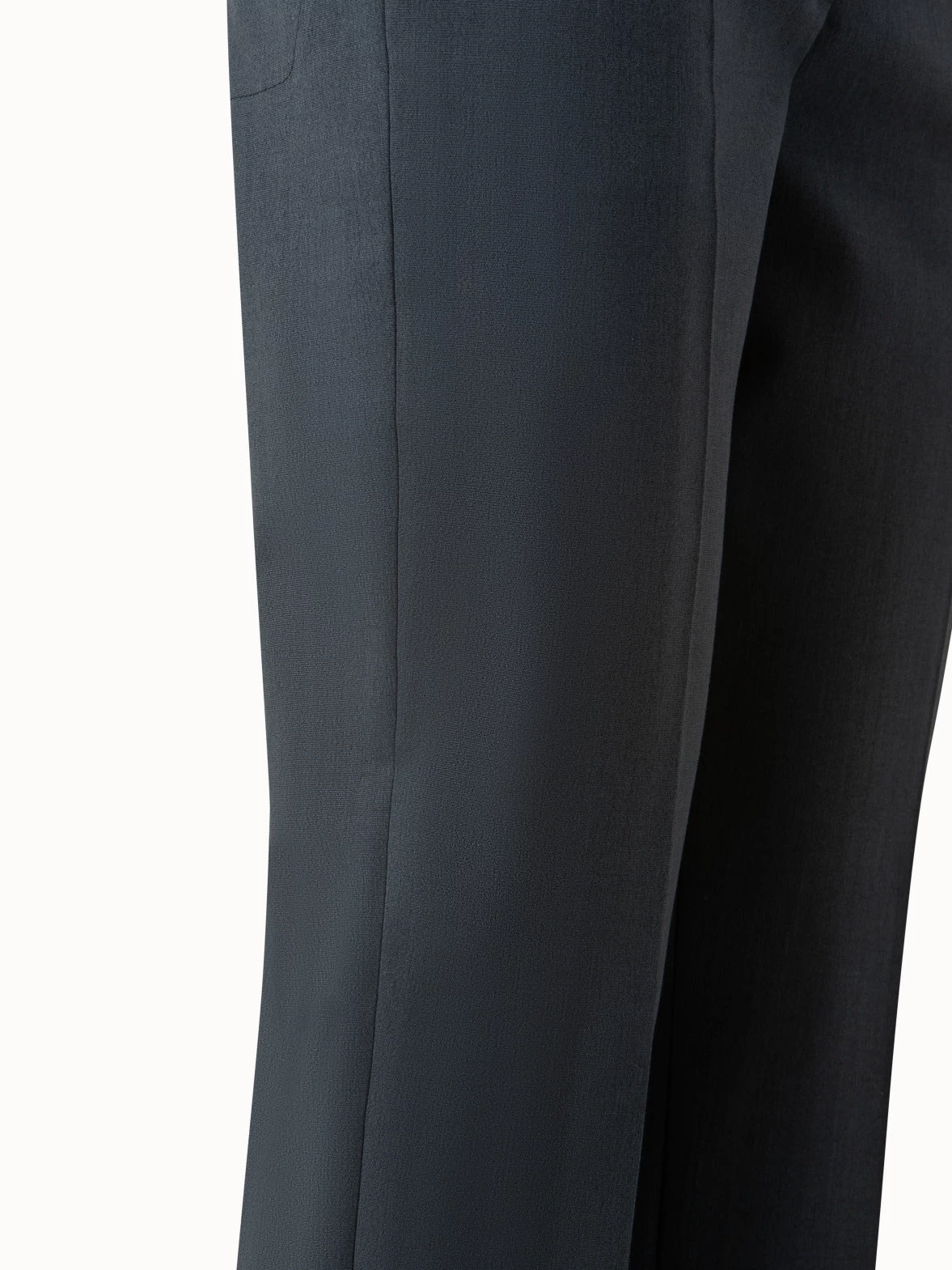AKRIS Cotton Silk Stretch Cropped Tapered Pants - Image 4