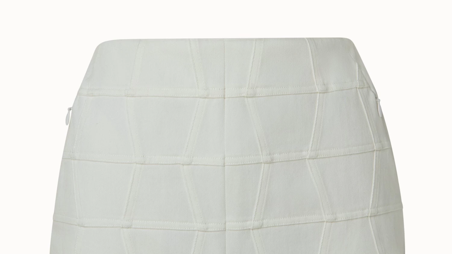 AKRIS Cotton Stretch Denim Pencil Skirt With Mirrored Trapezoid Front - Image 3