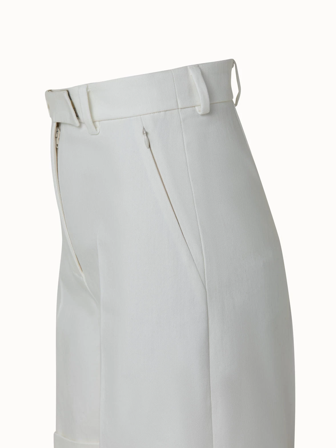 AKRIS Straight Leg Cotton Stretch Denim Shorts - Image 4