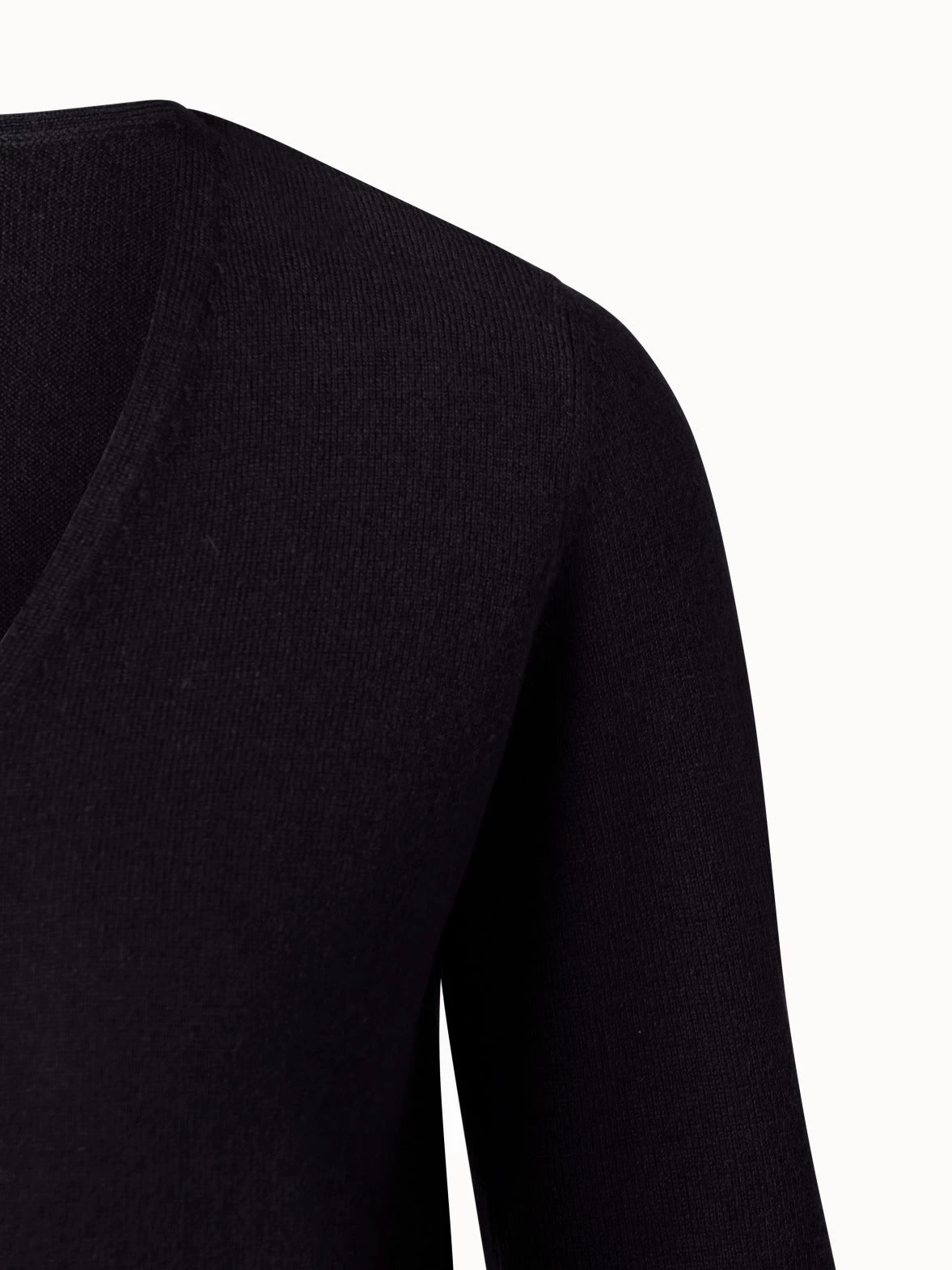 AKRIS Cashmere V-neck Pullover - Image 4