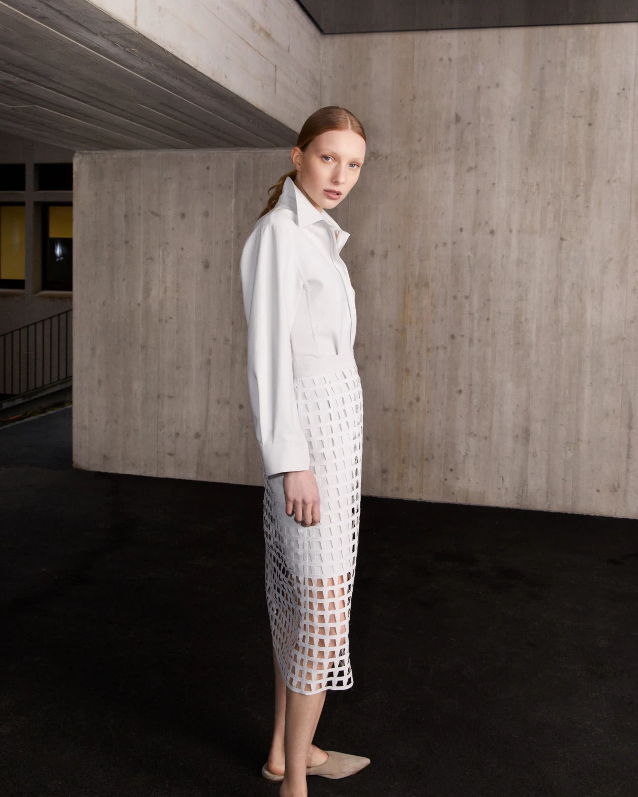 AKRIS Shirt Dress And Apron Set - Image 5