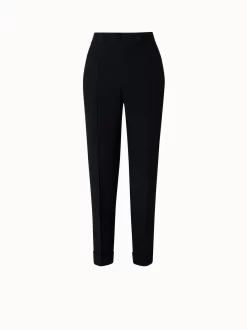 AKRIS Tapered Crêpe Pants