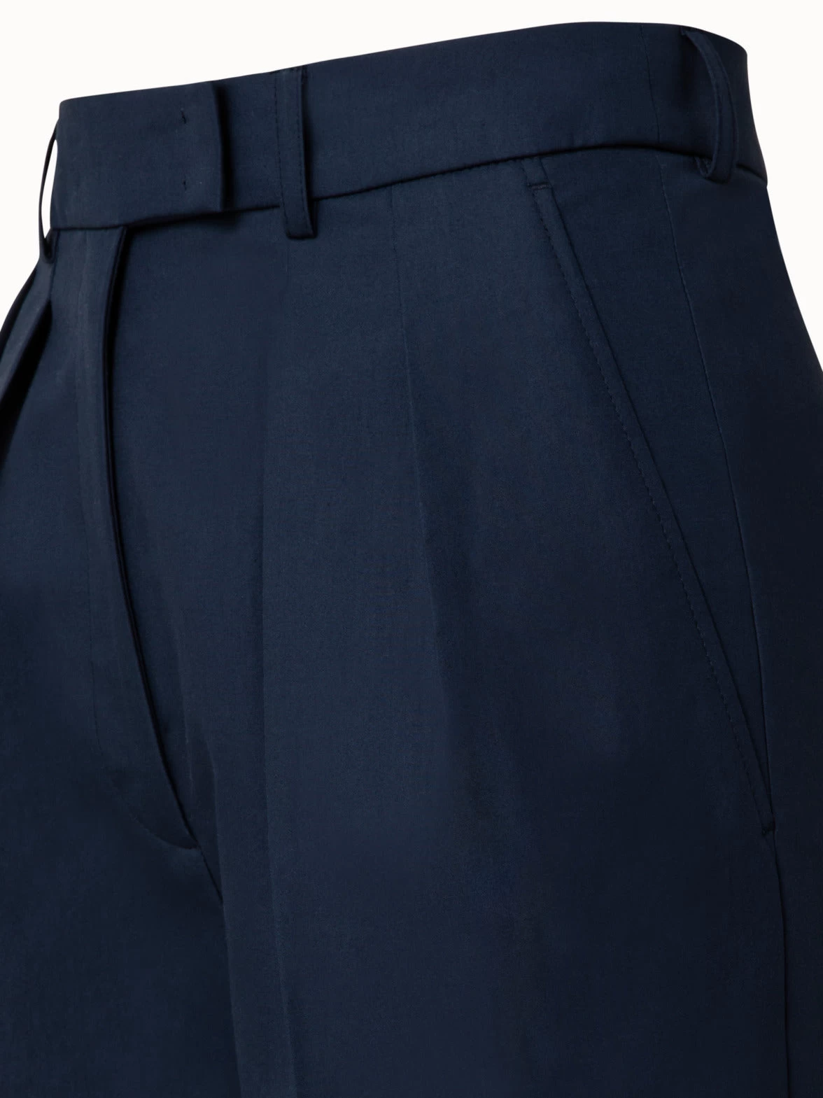 AKRIS Cotton Twill Pleated Tapered Pants - Image 4