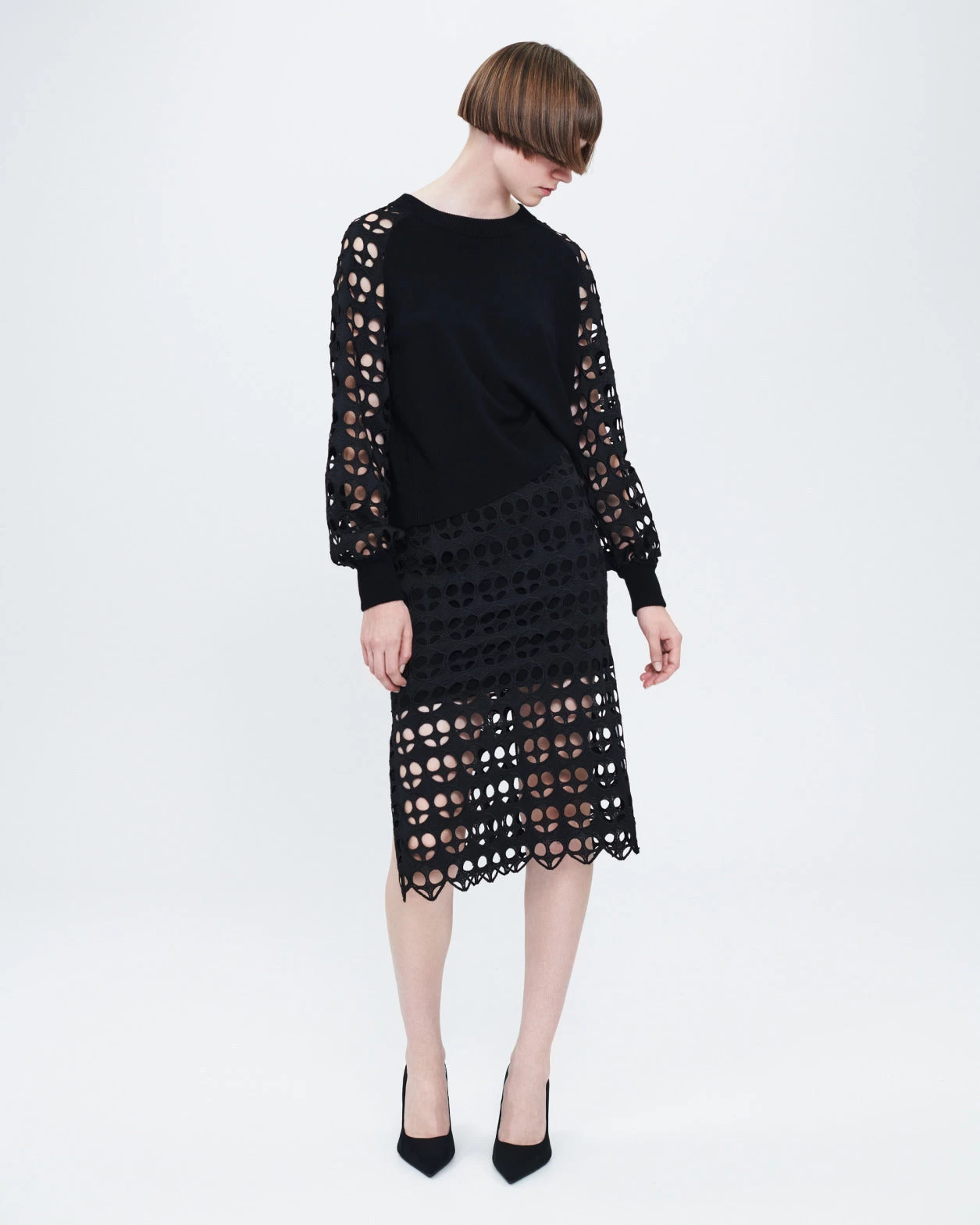 Dot Cut-Out Embroidery Pencil Skirt - Image 2
