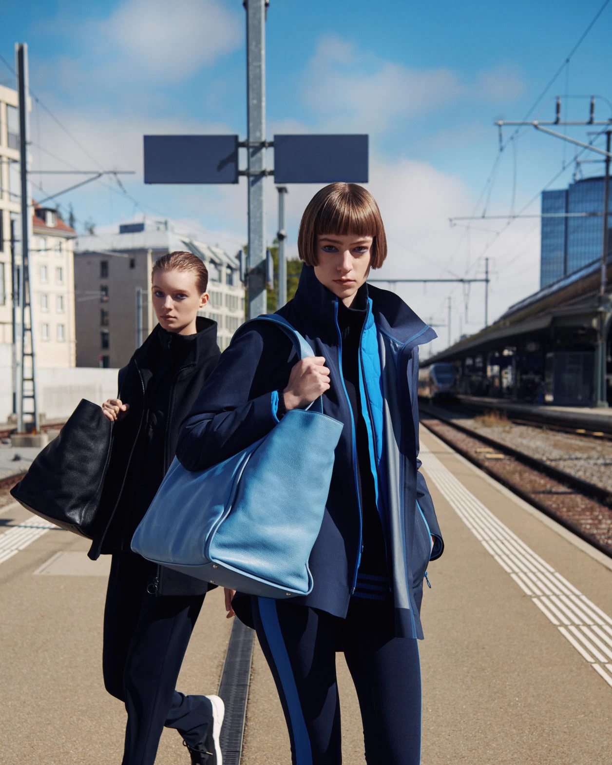 Cashwool Turtleneck Pullover - Image 2