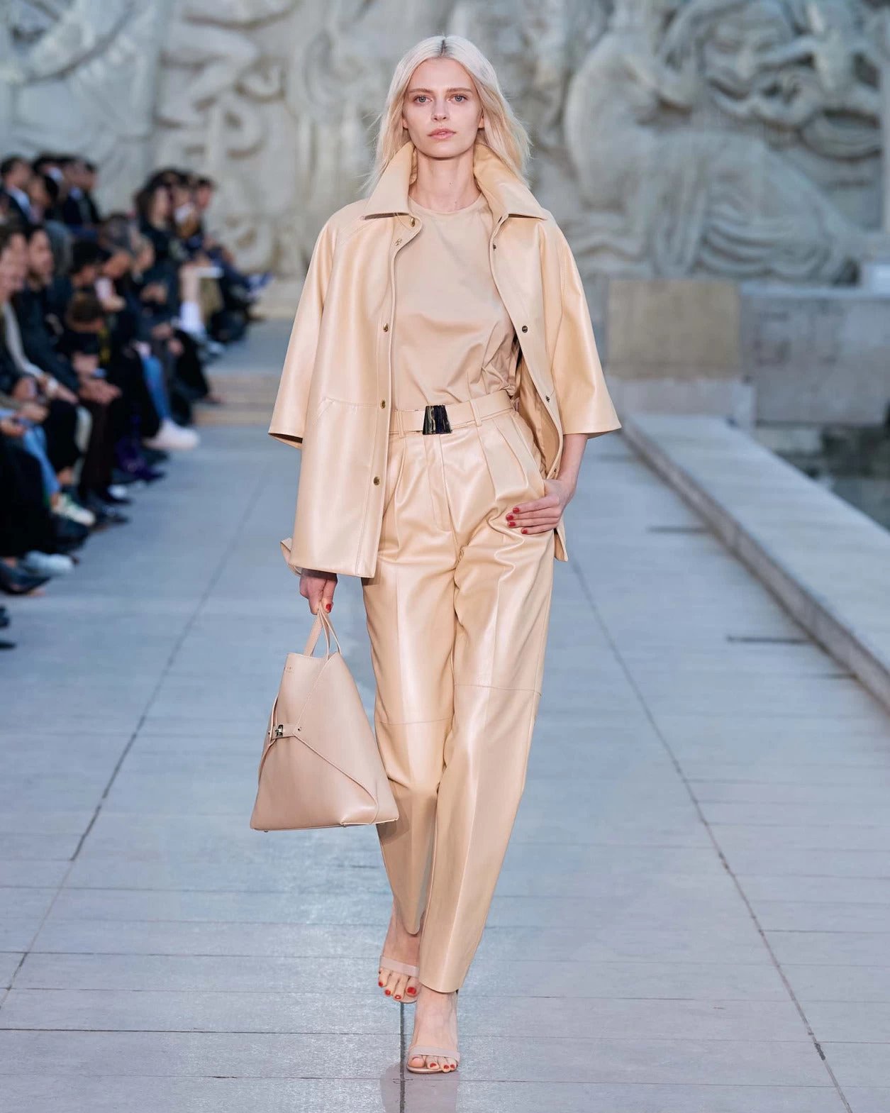 AKRIS Lambskin Leather Pleated Tapered Pants - Image 2