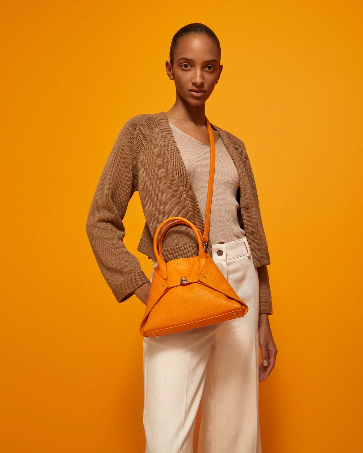 AKRIS Ribbed V-Neck Cotton Silk Sweater - Image 2