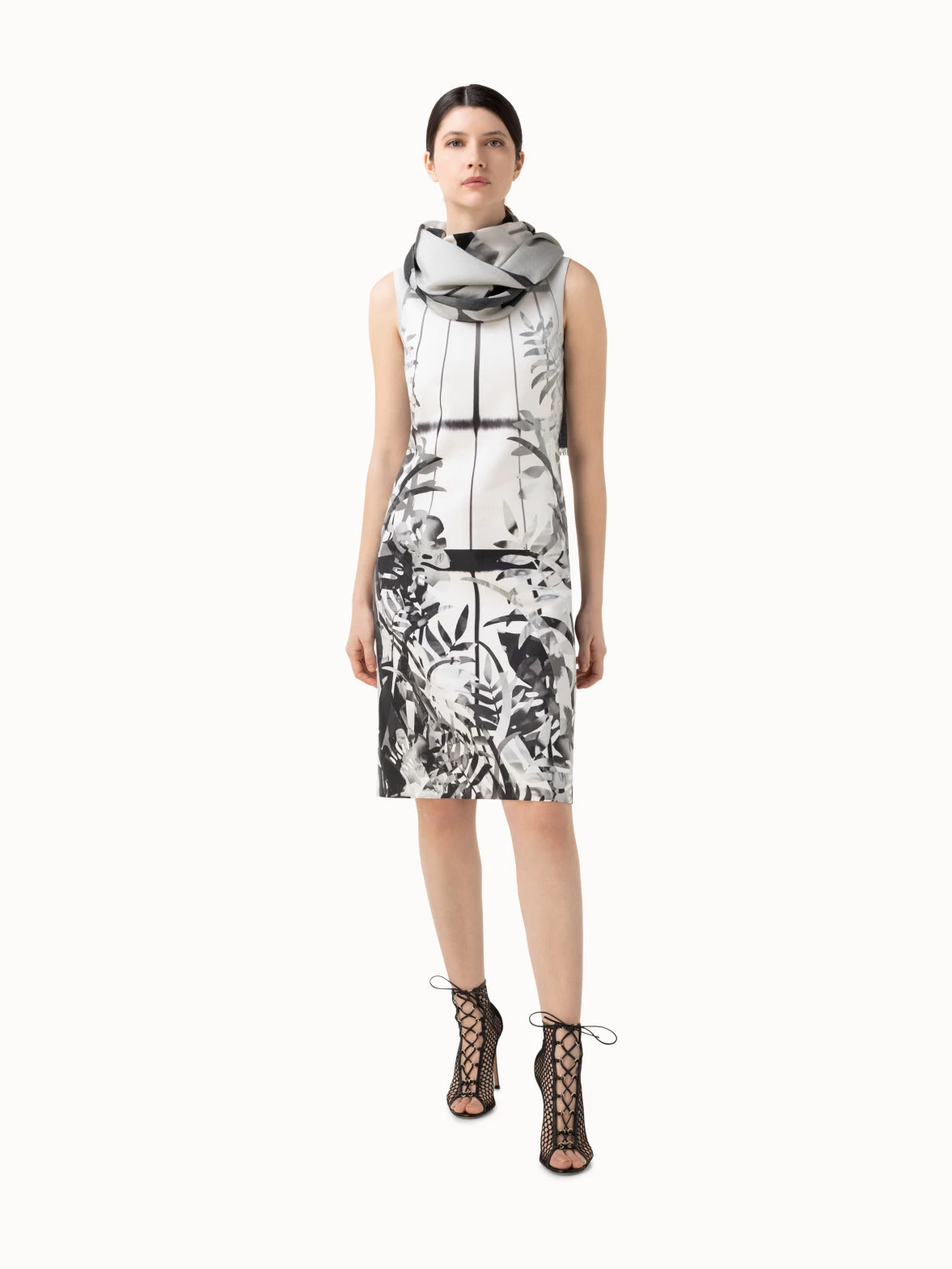 AKRIS Leaf Print Cashmere Silk Scarf - Image 5