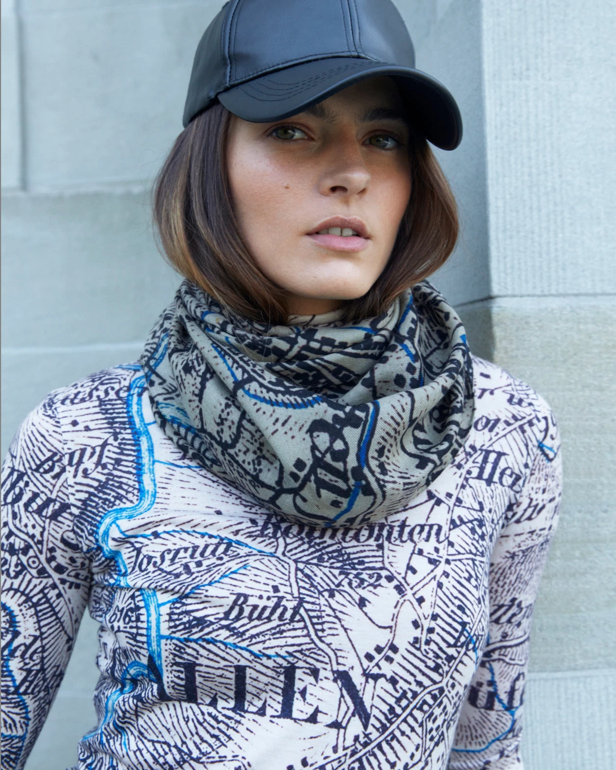 AKRIS Cashmere Silk Vintage Sg Map Print Scarf - Image 2